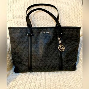 Jet Set Travel Large Logo Top-Zip Tote Bag